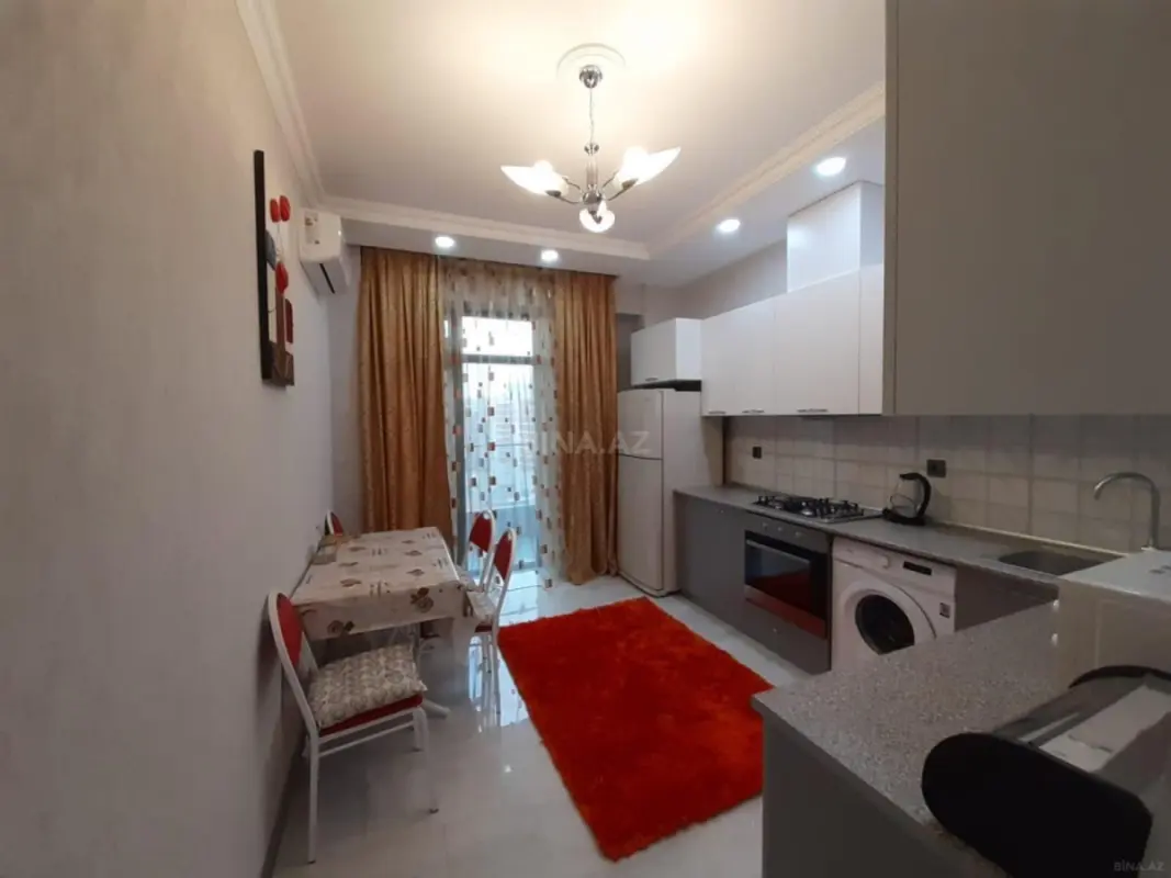 Kirayə verilir 2 otaqlı mənzil 104 m²