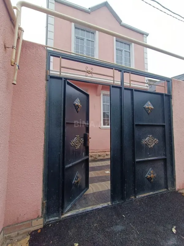 Satılır 4 otaqlı həyət evi 120 m²