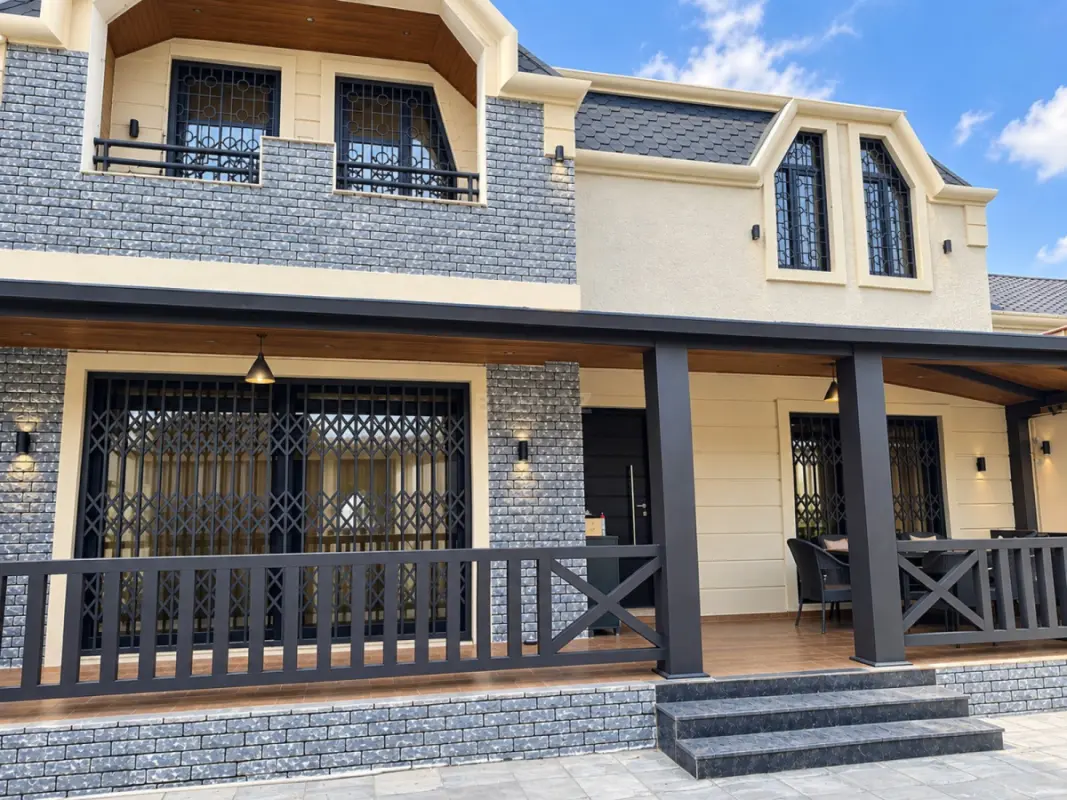 Satılır 8 otaqlı həyət evi 468 m²