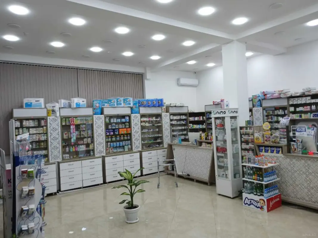 Satılır obyekt 230 m²