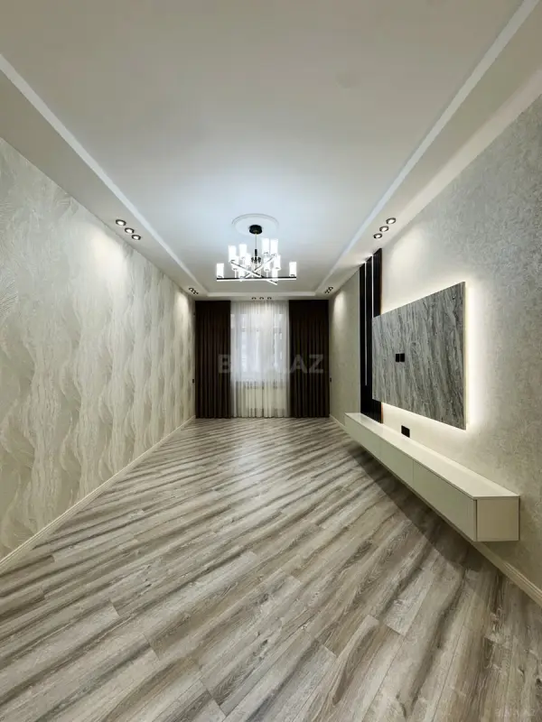 Satılır 3 otaqlı mənzil 105 m²