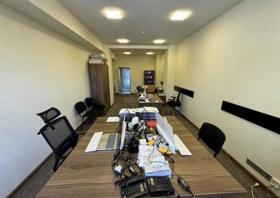 Kirayə verilir 6 otaqlı ofis 270 m²