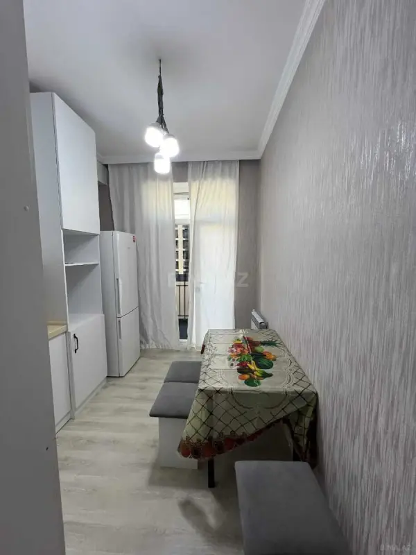 Kirayə verilir 2 otaqlı mənzil 61 m²