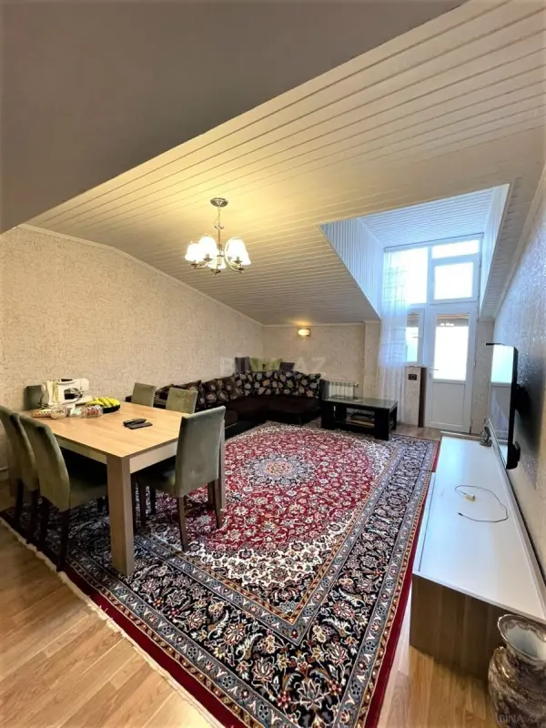 Satılır 3 otaqlı mənzil 128 m²