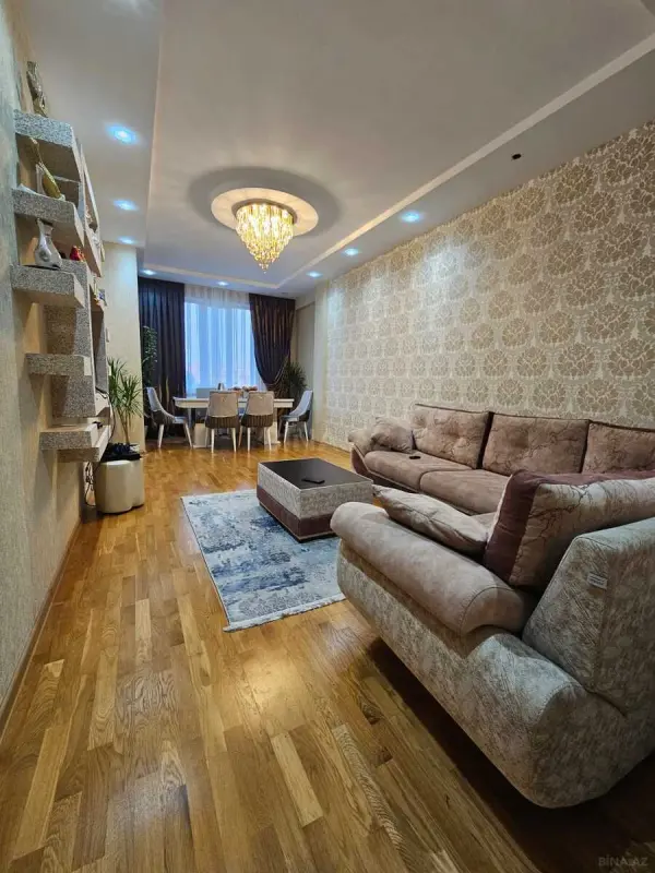 Satılır 3 otaqlı mənzil 120 m²