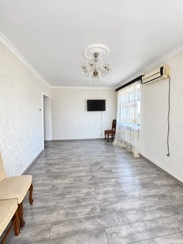 Satılır 2 otaqlı mənzil 41 m²