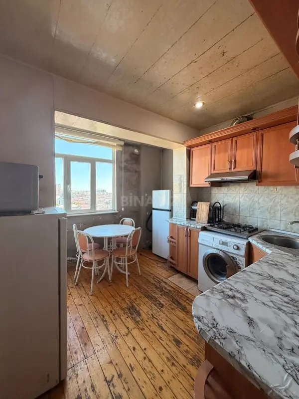 Satılır 3 otaqlı mənzil 110 m²