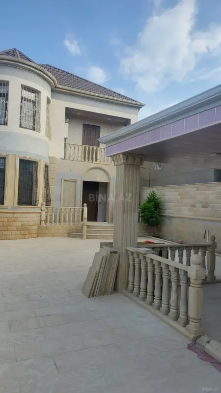 Satılır 6 otaqlı həyət evi 165 m²