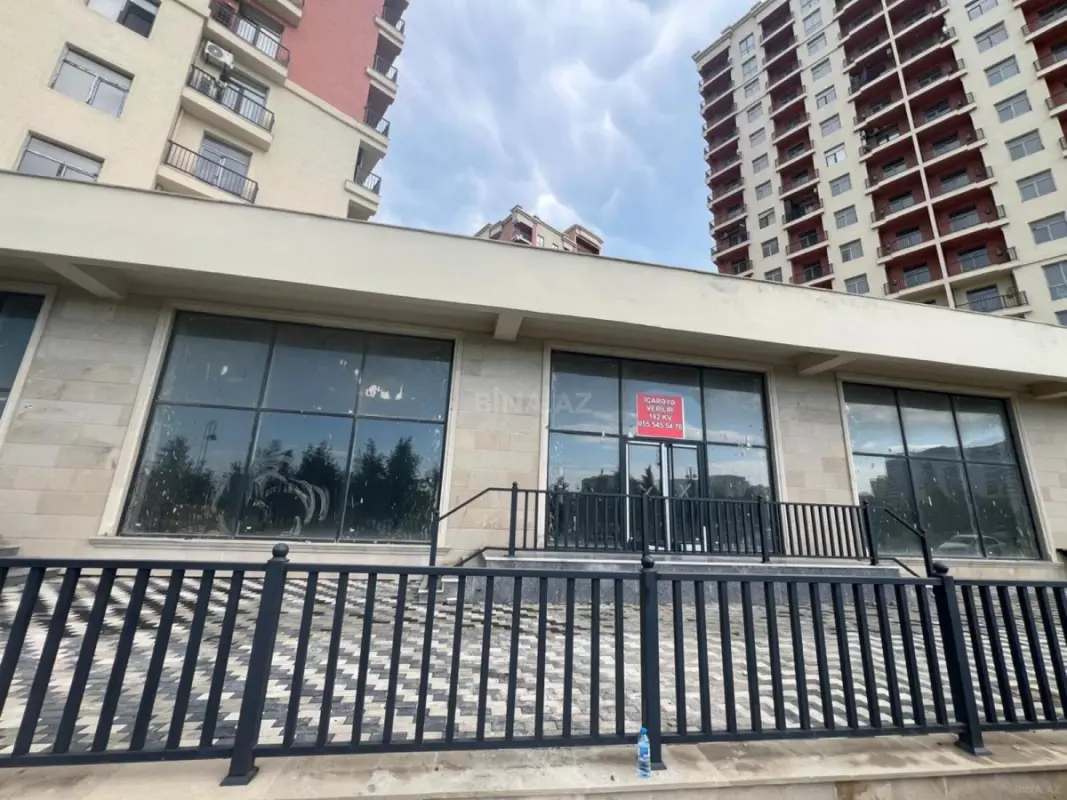 Kirayə verilir 1 otaqlı ofis 182 m²