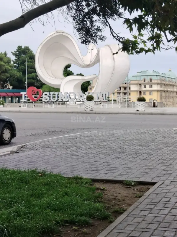Kirayə verilir obyekt 100 m²