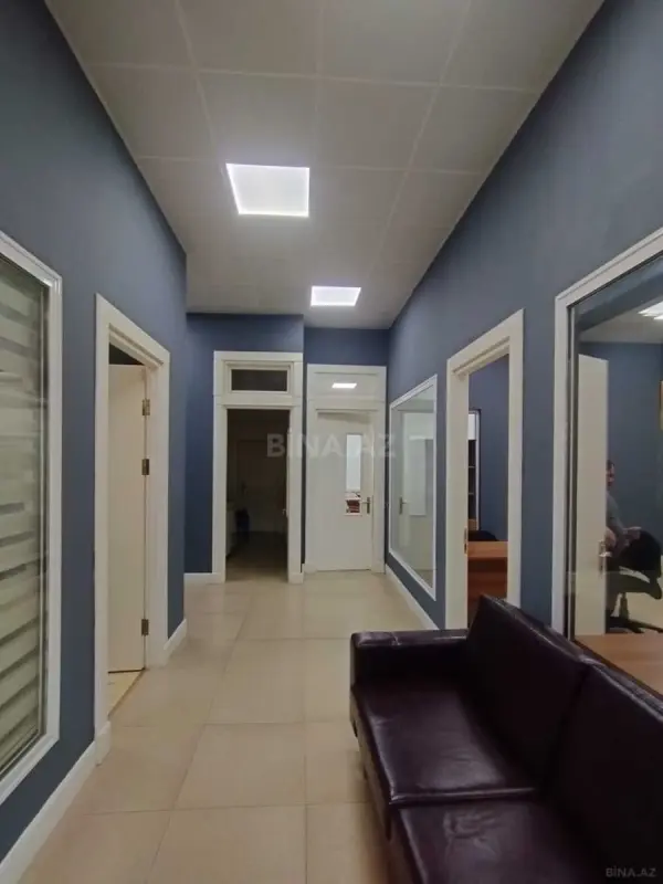 Kirayə verilir 3 otaqlı ofis 230 m²