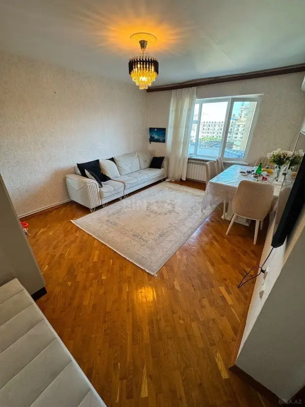 Satılır 2 otaqlı mənzil 57 m²