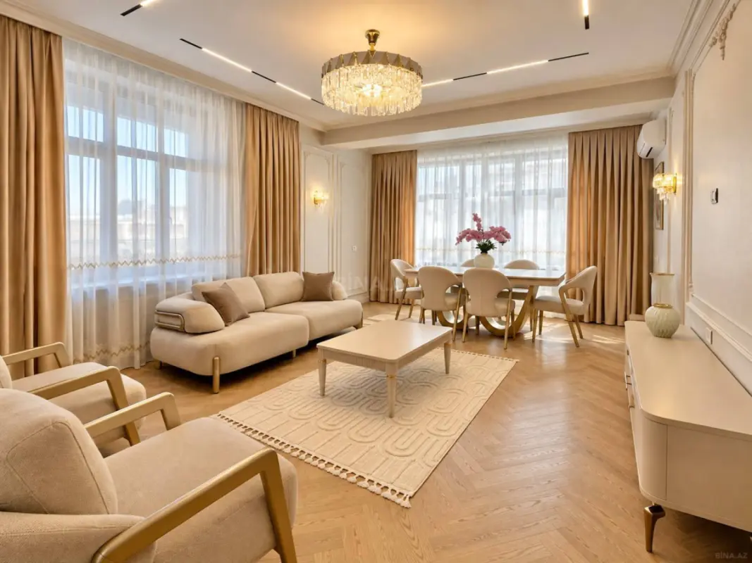 Satılır 3 otaqlı mənzil 115 m²