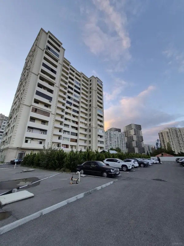 Satılır 2 otaqlı mənzil 56 m²