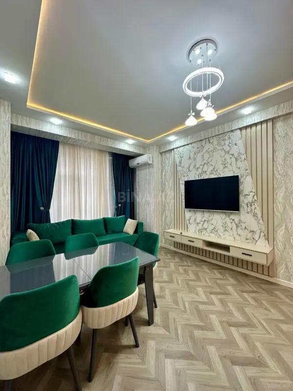 Kirayə verilir 3 otaqlı mənzil 120 m²