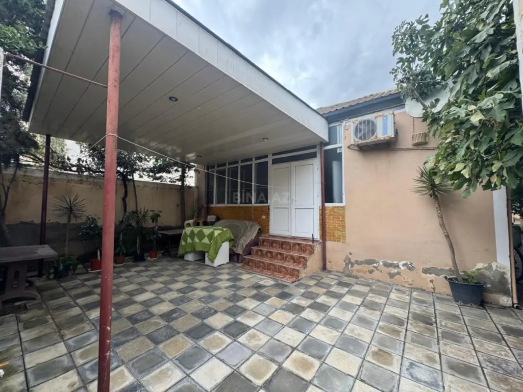 Satılır 4 otaqlı həyət evi 100 m²