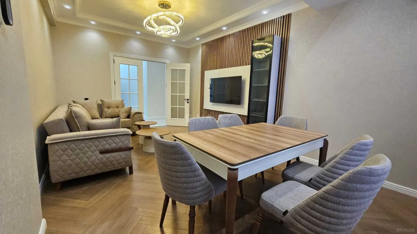 Kirayə verilir 3 otaqlı mənzil 120 m²