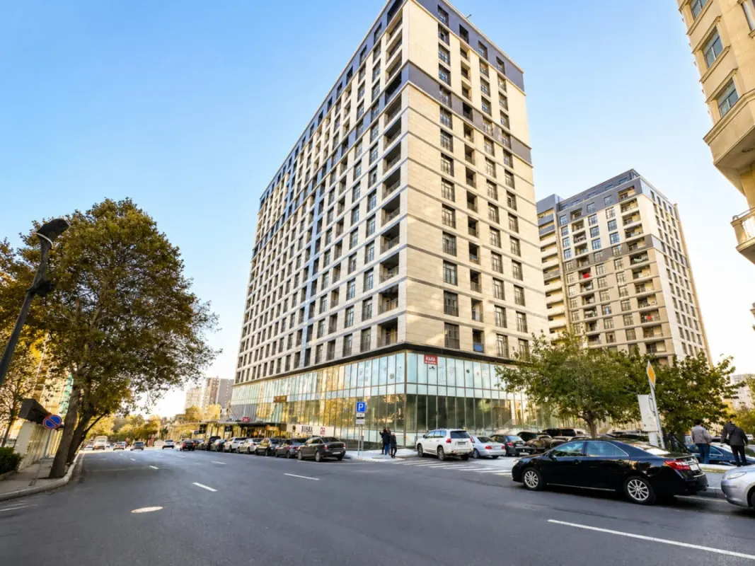 Satılır 3 otaqlı mənzil 145.4 m²