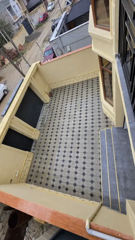 Satılır 5 otaqlı həyət evi 165 m²