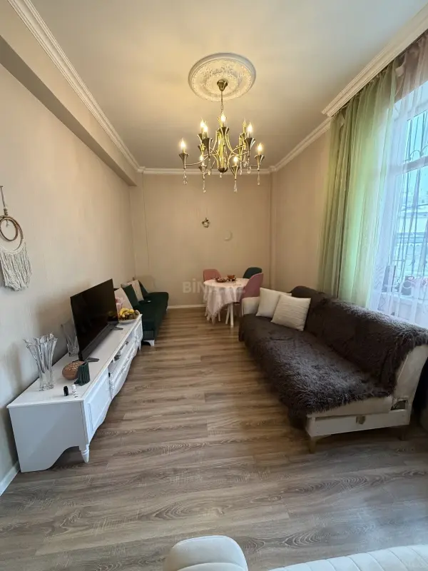Satılır 3 otaqlı mənzil 90 m²