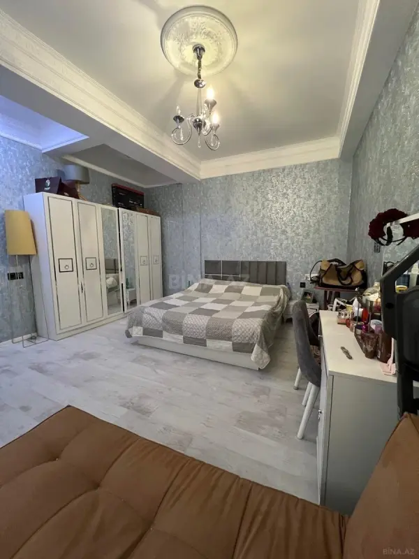 Satılır 2 otaqlı mənzil 66 m²