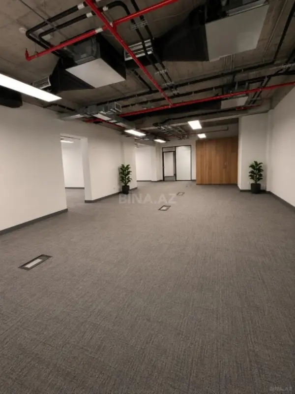 Kirayə verilir 4 otaqlı ofis 210 m²