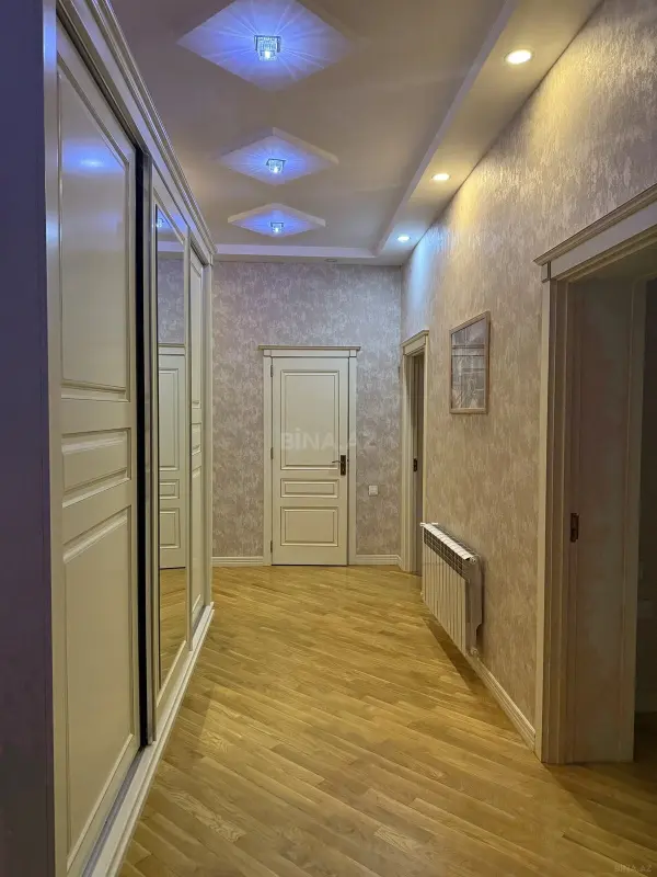 Kirayə verilir 3 otaqlı mənzil 157 m²
