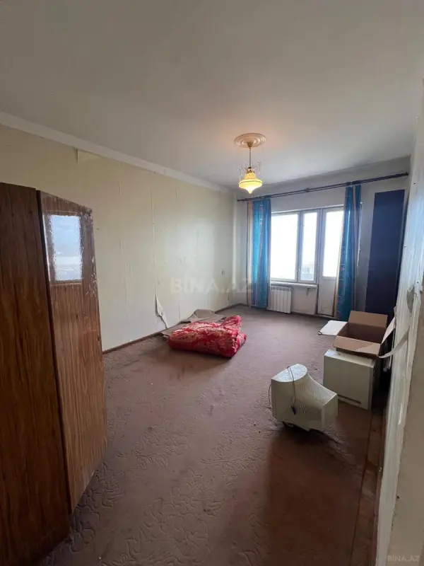 Satılır 3 otaqlı mənzil 83 m²
