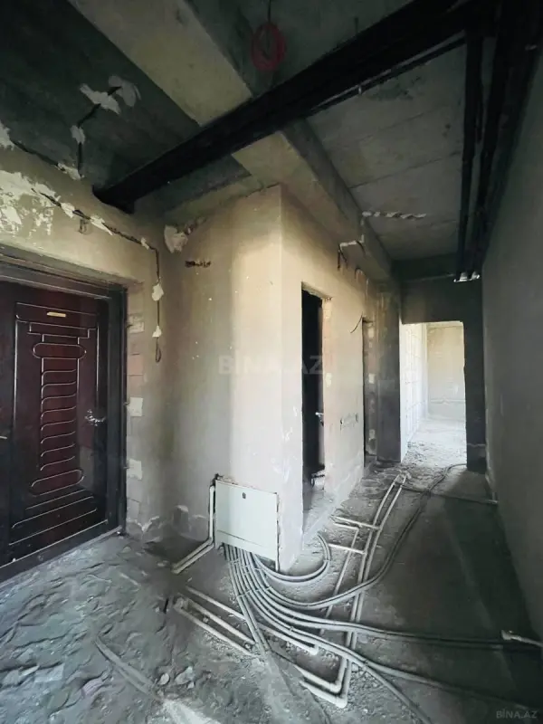 Satılır 2 otaqlı mənzil 92 m²
