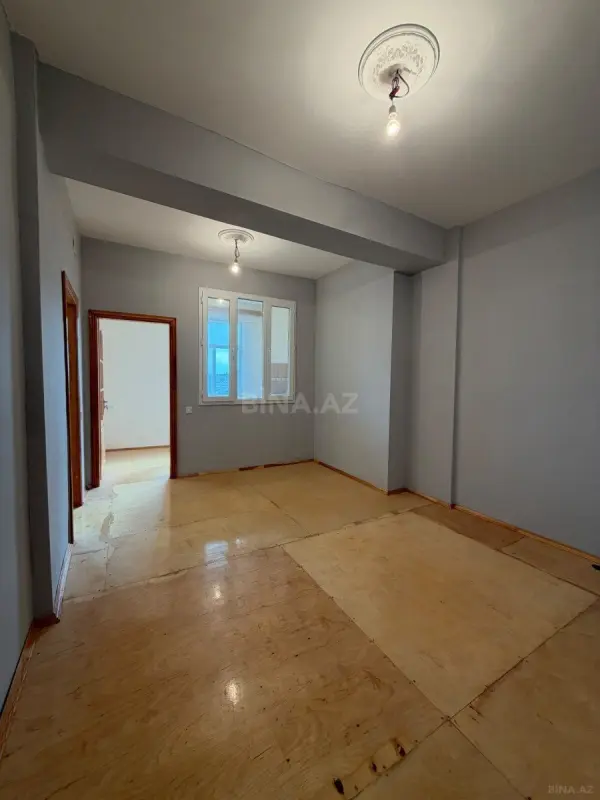 Satılır 2 otaqlı mənzil 61 m²