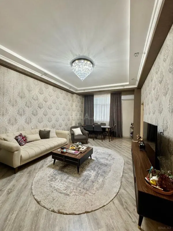 Satılır 3 otaqlı mənzil 106 m²