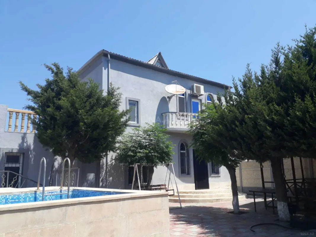 Kirayə verilir 5 otaqlı həyət evi 250 m²