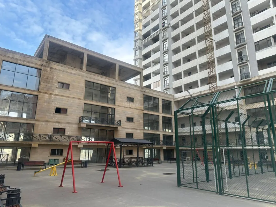 Satılır 2 otaqlı mənzil 53 m²
