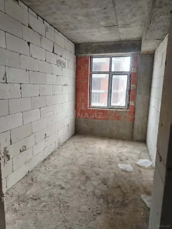Satılır 2 otaqlı mənzil 77 m²