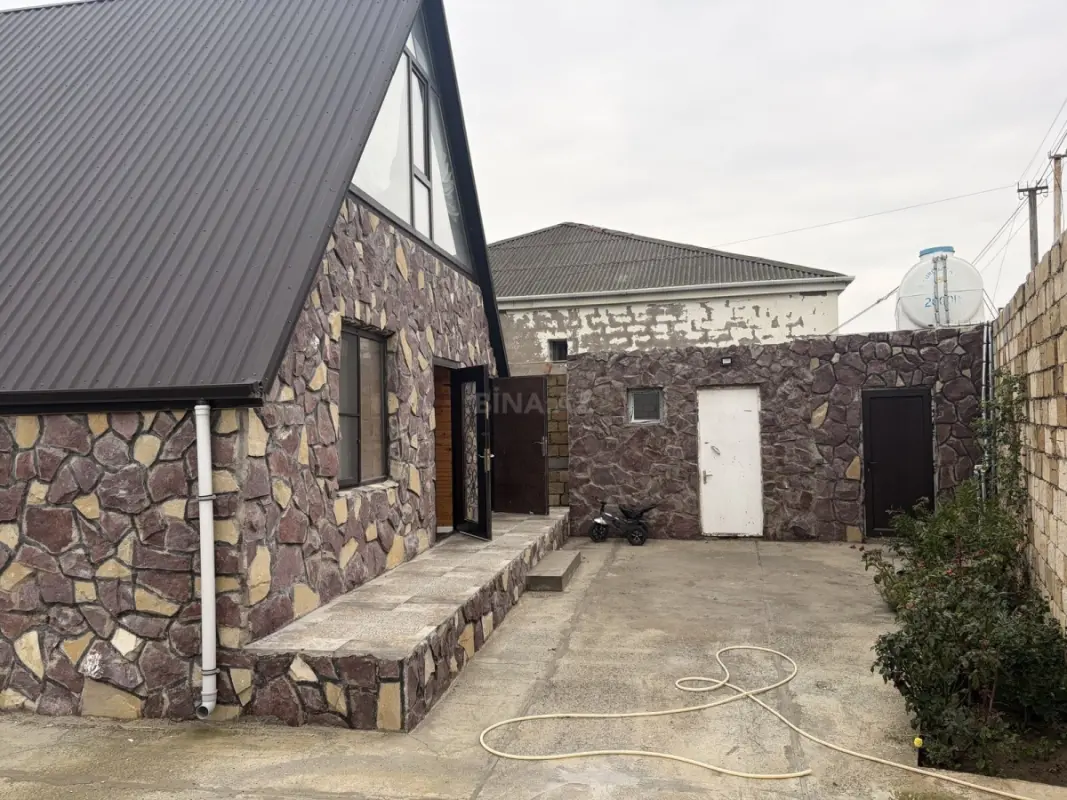 Satılır 3 otaqlı həyət evi 125 m²