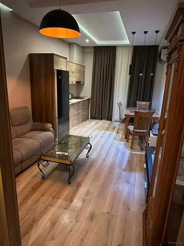 Kirayə verilir 3 otaqlı mənzil 108 m²