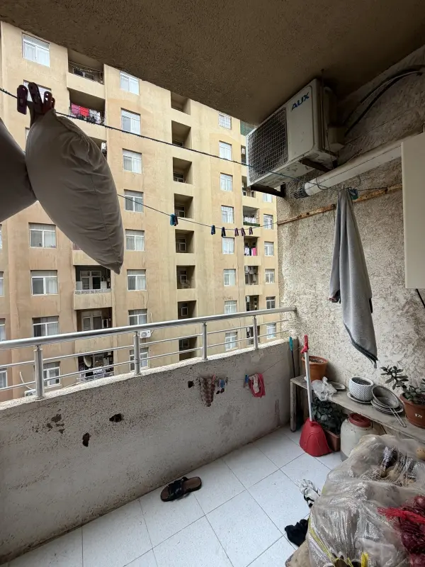 Satılır 3 otaqlı mənzil 107 m²