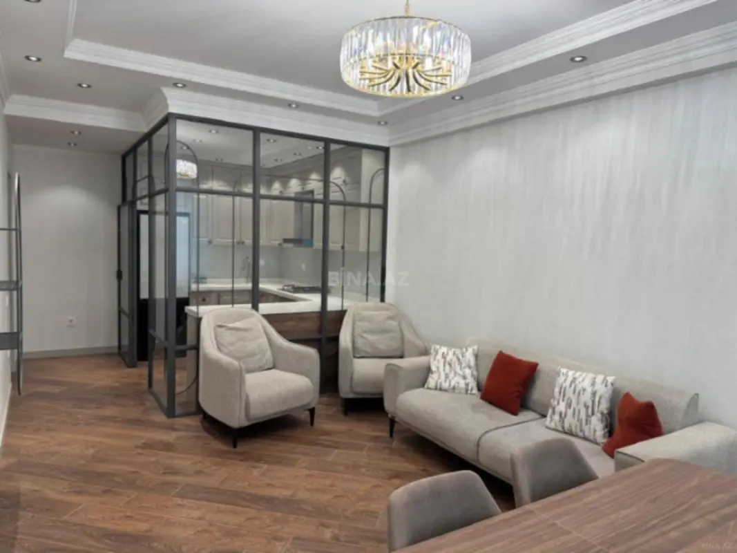Kirayə verilir 3 otaqlı mənzil 95 m²