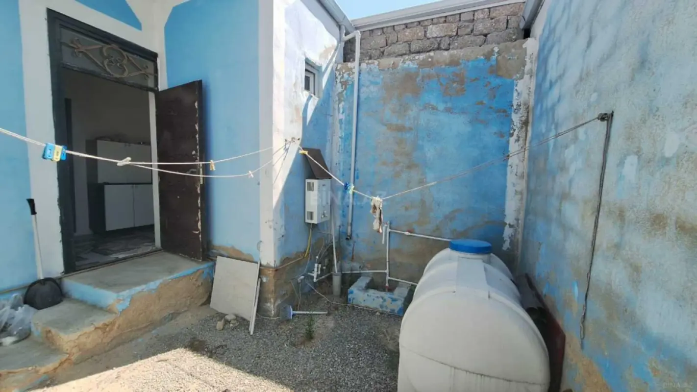 Satılır 1 otaqlı həyət evi 30 m²