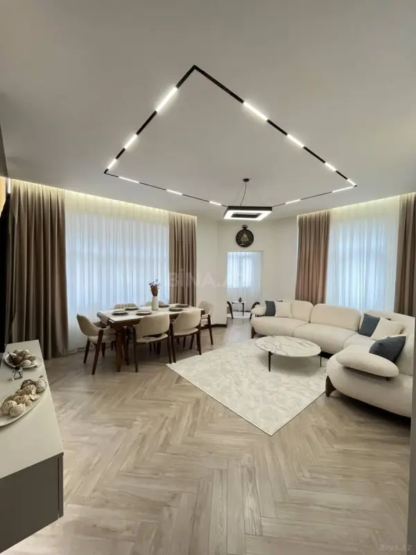 Satılır 2 otaqlı mənzil 93 m²