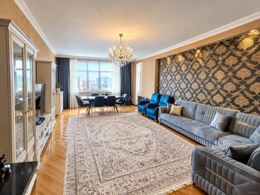 Satılır 3 otaqlı mənzil 150 m²