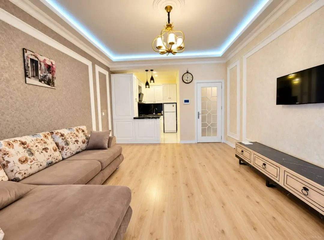 Kirayə verilir 2 otaqlı mənzil 70 m²