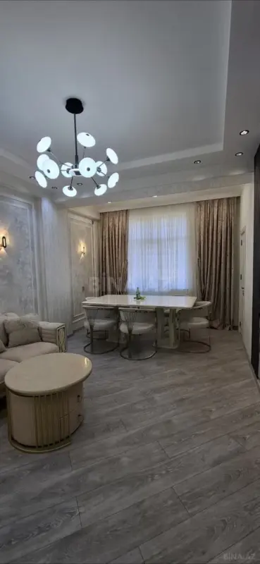 Satılır 2 otaqlı mənzil 68 m²