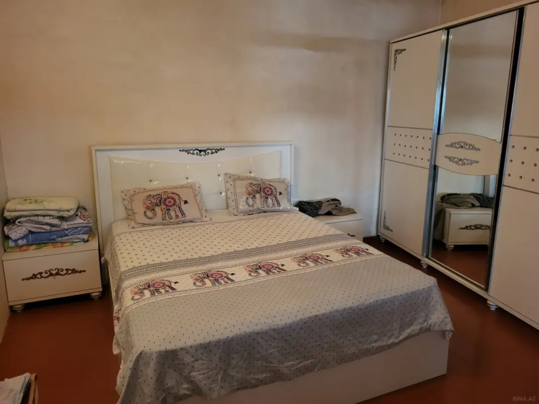 Satılır 4 otaqlı həyət evi 160 m²