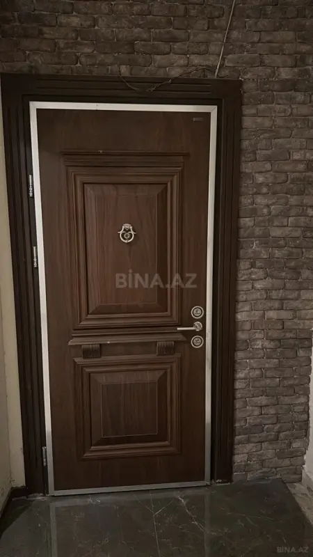Kirayə verilir 2 otaqlı mənzil 105 m²
