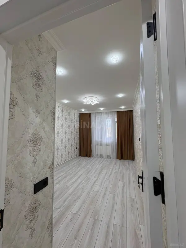 Satılır 2 otaqlı mənzil 61 m²