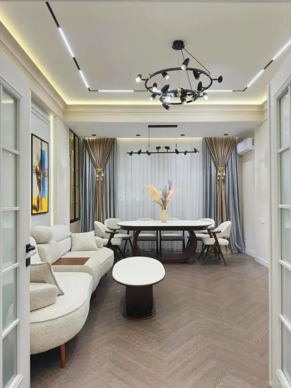 Satılır 3 otaqlı mənzil 133 m²