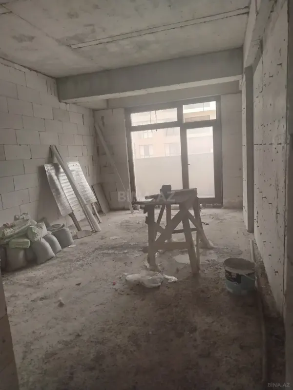 Satılır 3 otaqlı mənzil 117 m²