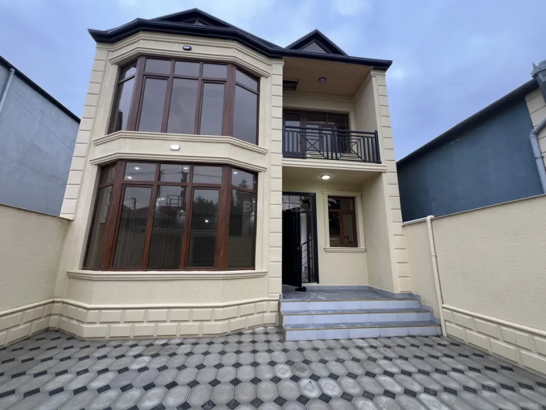 Satılır 5 otaqlı həyət evi 170 m²