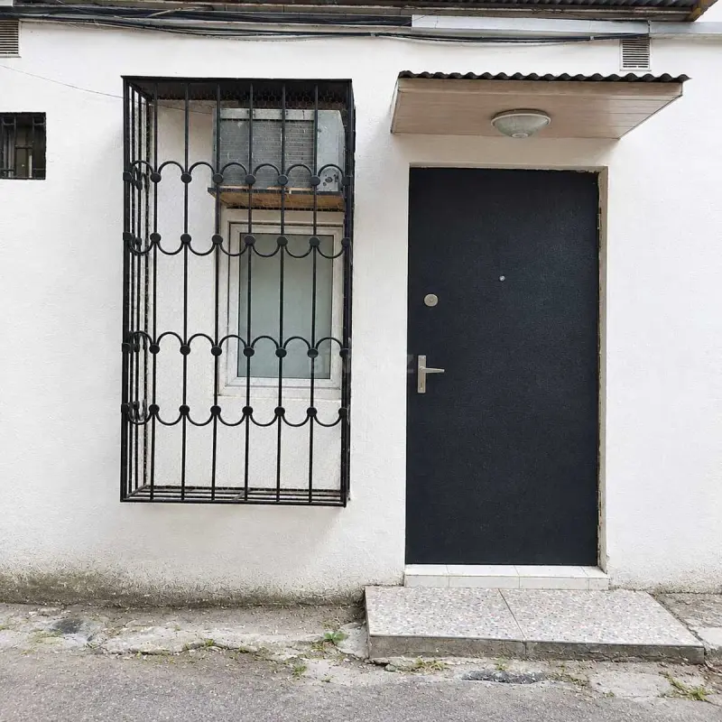 Satılır 1 otaqlı mənzil 40 m²